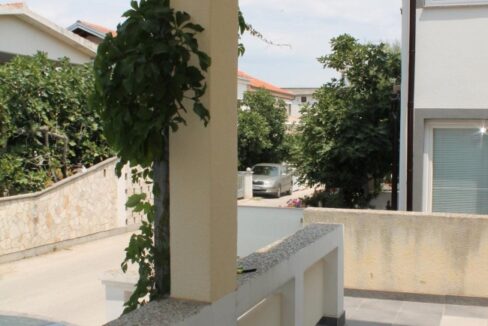 Roofed terrace