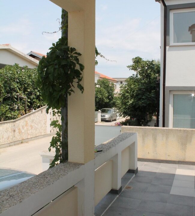 Roofed terrace