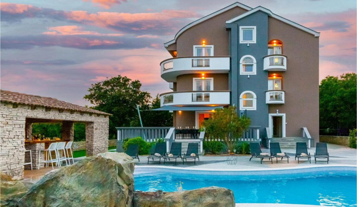 Zeitgenössisches Haus Zaton