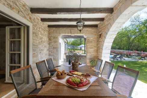 Wunderschönes Steinhaus bei Tinjan