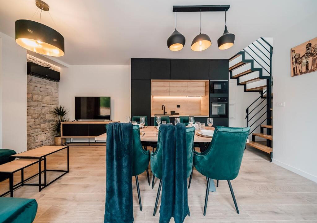 Neue moderne Villa aus Stein in der Region Zadar