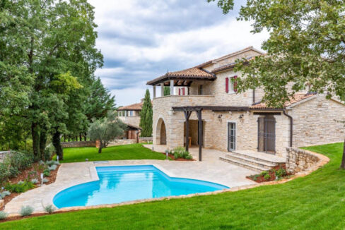 Wunderschönes Steinhaus bei Tinjan