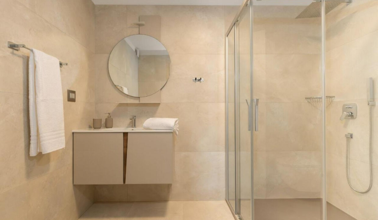 Neue moderne Villa mit traditionellem Charakter - Labin, Istra