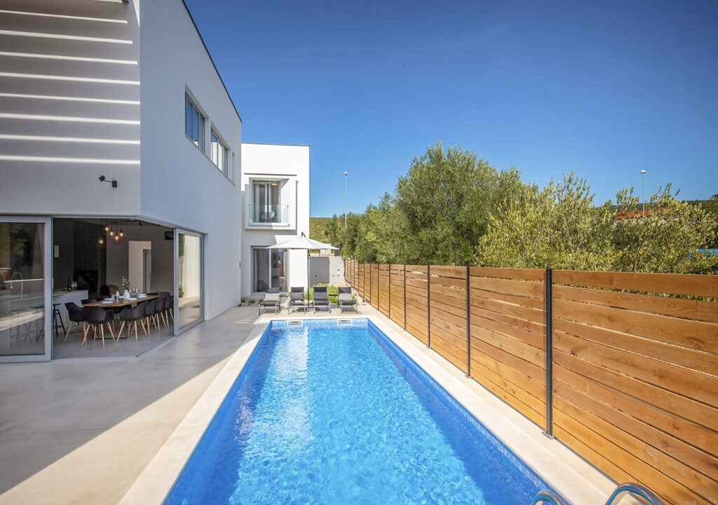 Freies Klettern Ultramodernes Haus - Raum Zadar