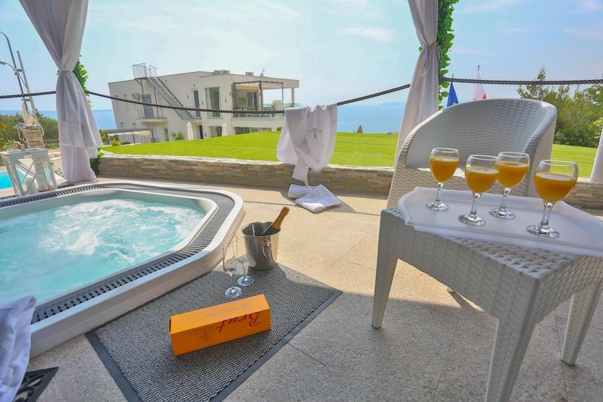 Luxus-Design-Villa mit Meerblick in Split