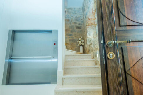 Rustikale Doppelhaushälfte - Kastel Luksic