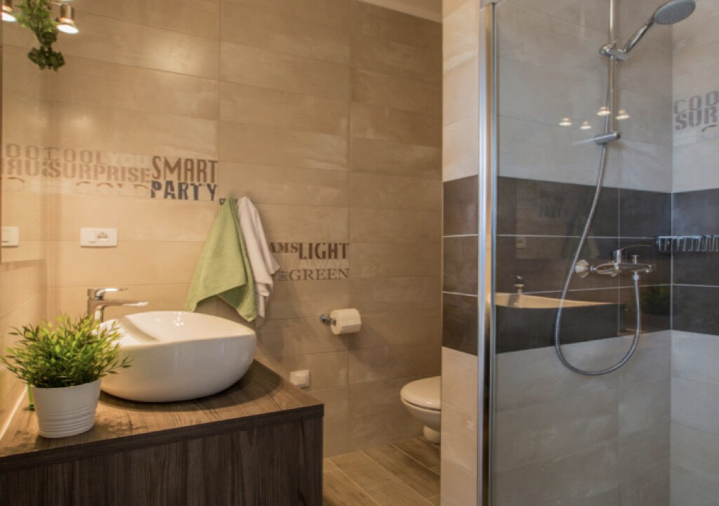 Neues modernes Haus auf der Insel Solta