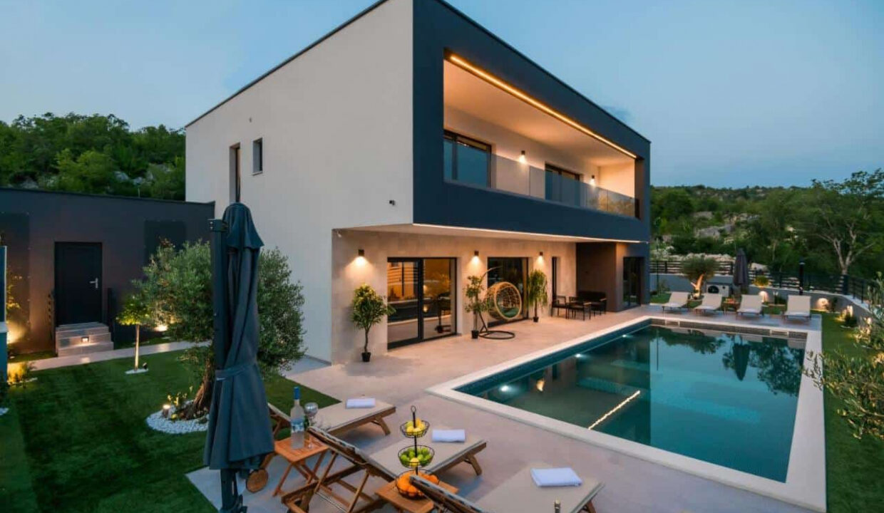 Modernes Haus bei Makarska