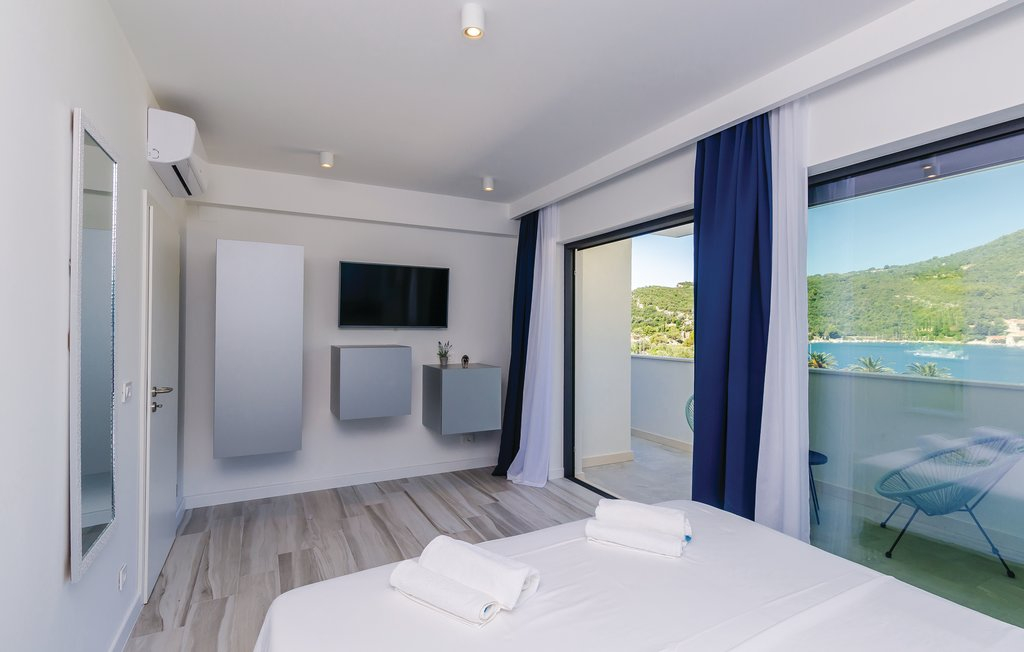 Weiße Villa am Meer mit extra Grundstück - Dubrovnik