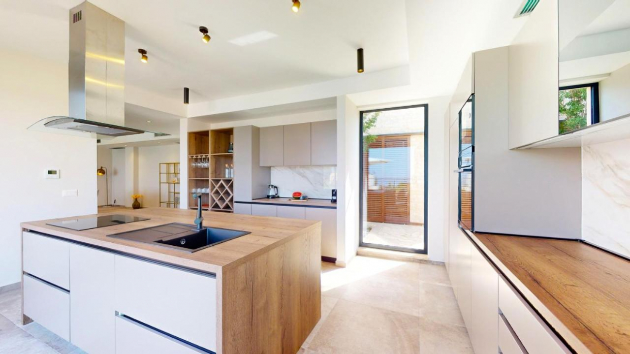 Spaciuos Villa Primošten