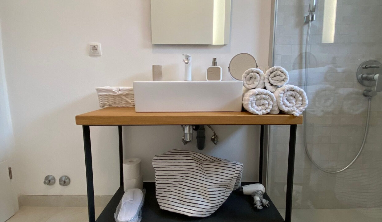 2 Stilvolle Häuser Dugi Otok