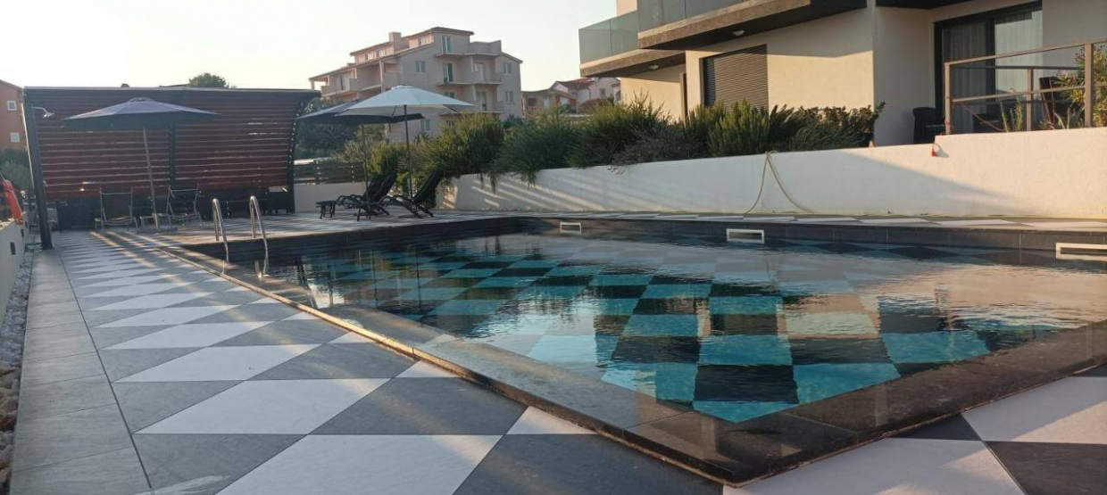 Modernes Gebäude Rogoznica