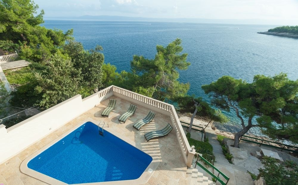 Villa am Meer auf der Insel Bra?