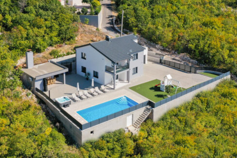 Großzügiges Einfamilienhaus - Stadt Imotski