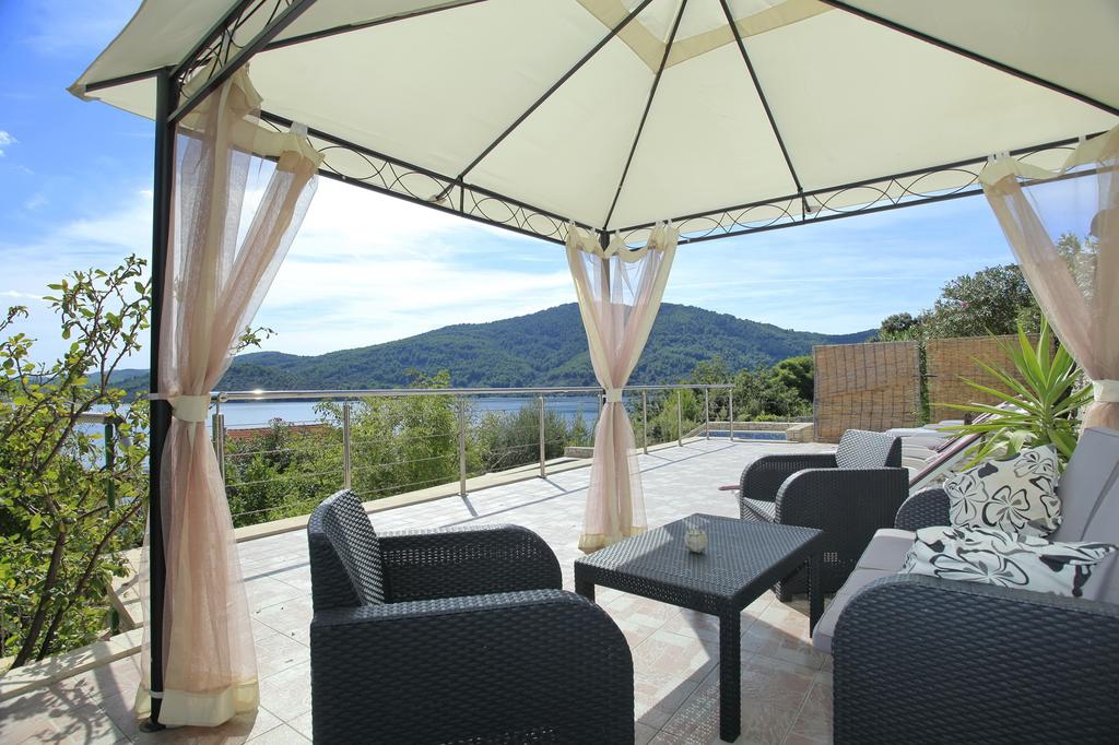 3-stöckiges Steinhaus auf der Insel Kor?ula