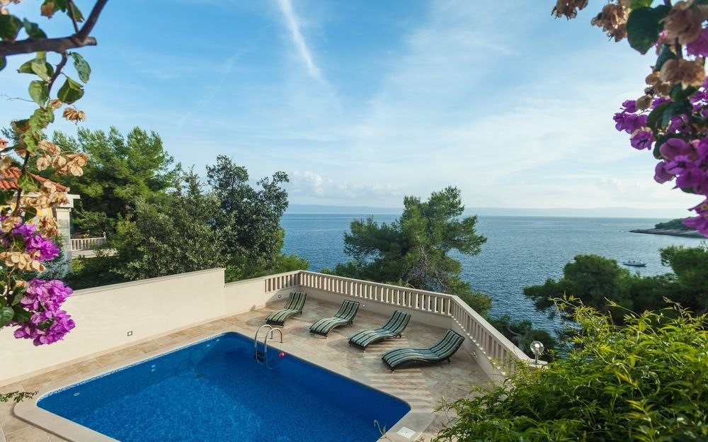 Villa am Meer auf der Insel Bra?