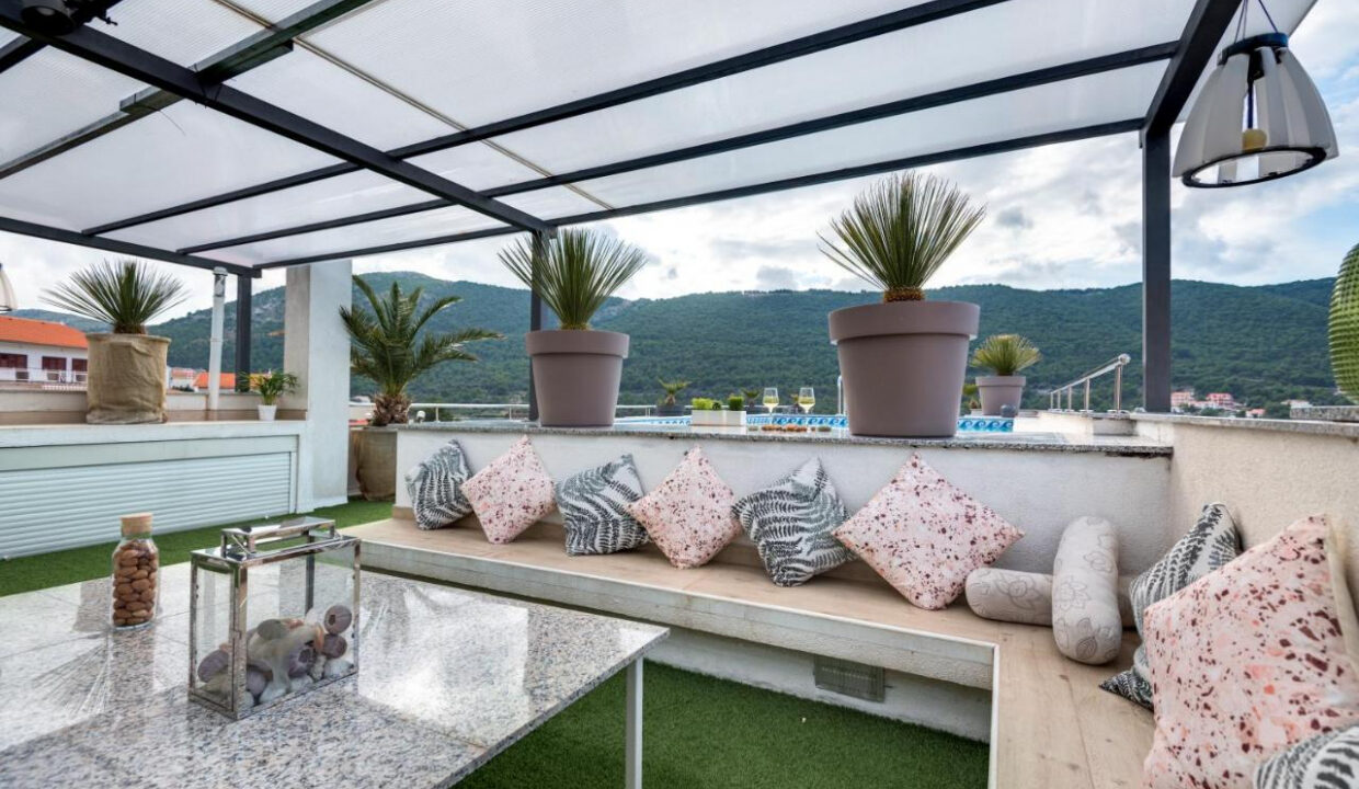 Haus am Wasser in Sibenik