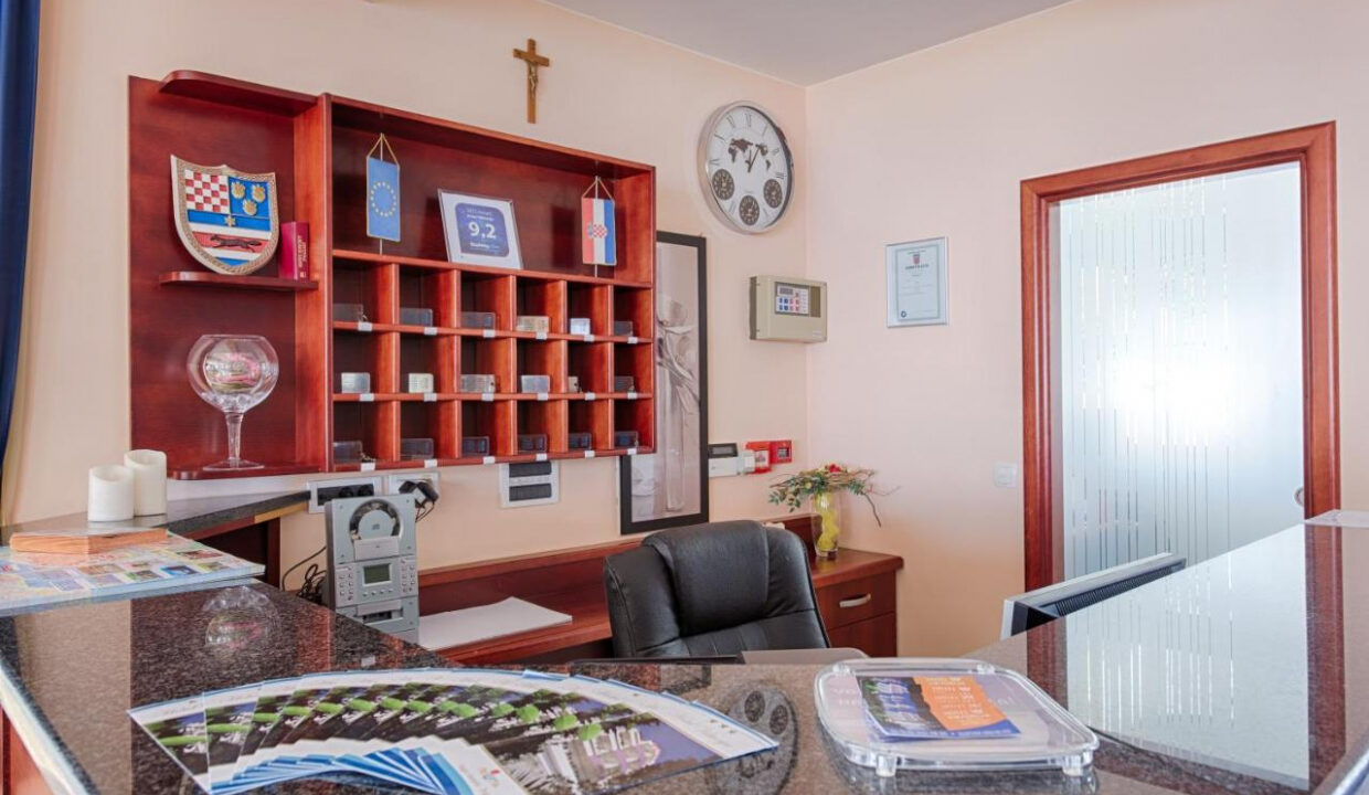 Elegantes Hotel mit Meerblick - Trogir