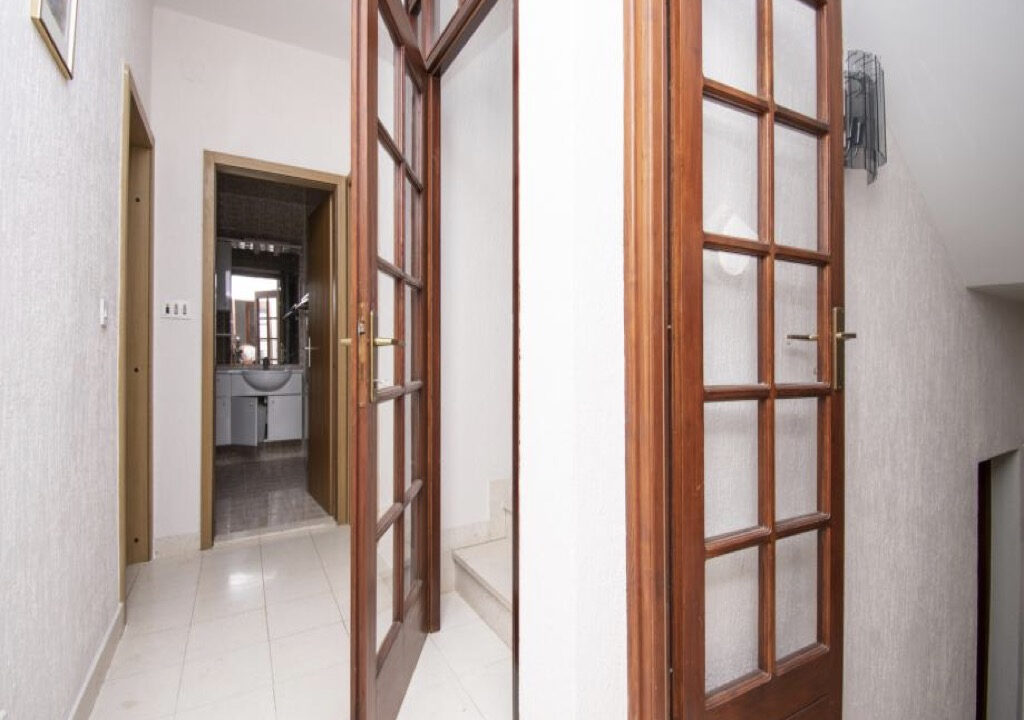 Haus mit Meerblick in Sibenik