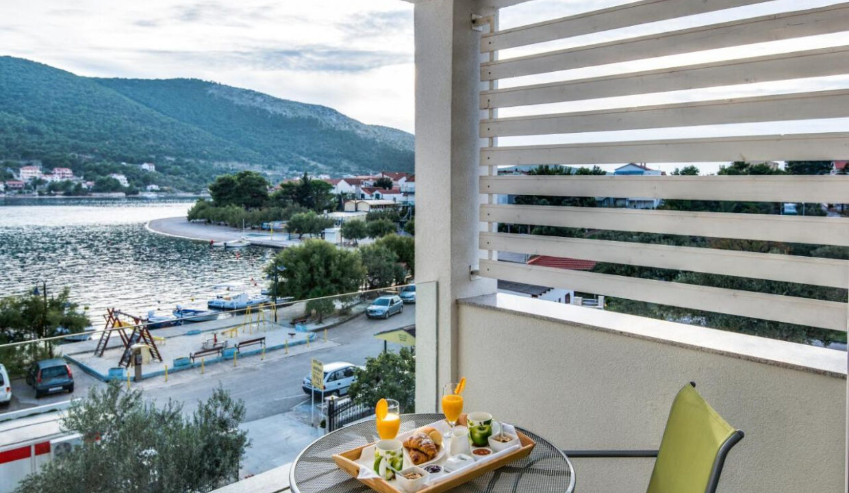 Haus am Wasser in Sibenik