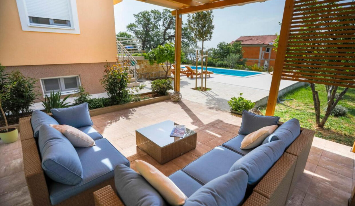 Haus mit Meerblick in Kastel Sucurac