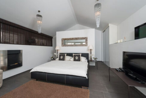 Steinvilla im Kolonialstil - Drvenik Mali, Split