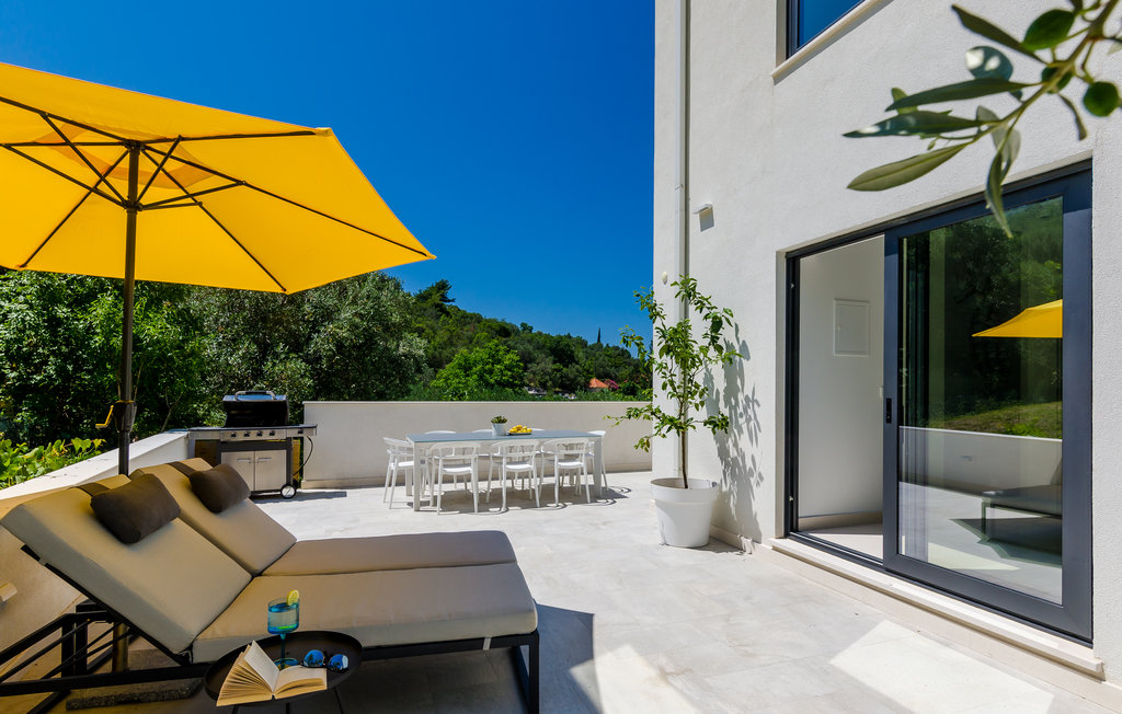 Weiße Villa am Meer mit extra Grundstück - Dubrovnik