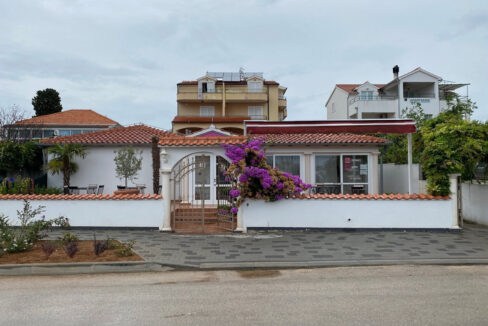 Grundstücke am Meer Tribunj