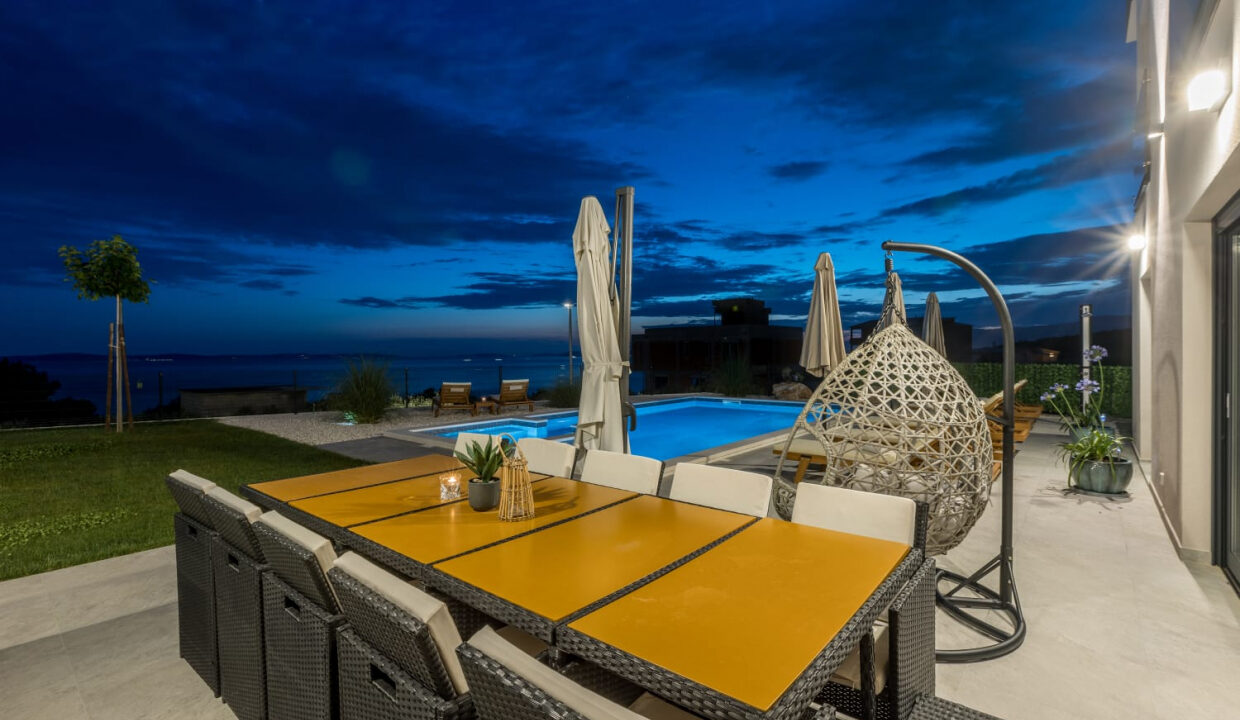 Neues Meerblick-Ferienhaus Podstrana