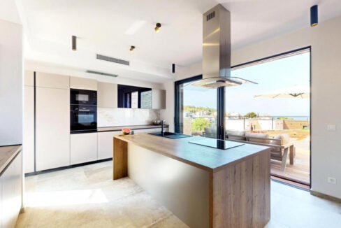 Spaciuos Villa Primošten