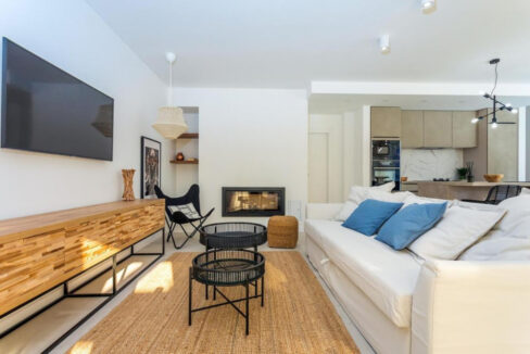 Wunderschöne weiße Villa bei Omis