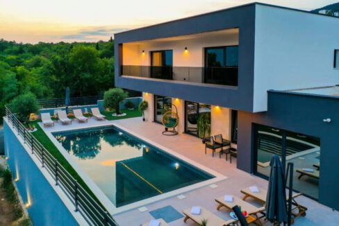 Modernes Haus bei Makarska