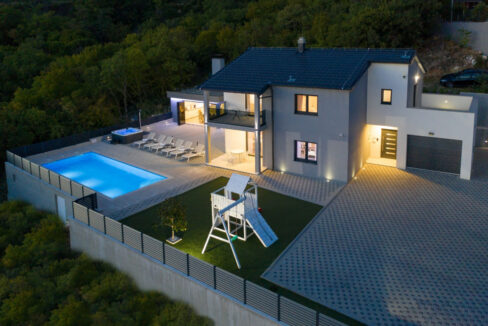 Großzügiges Einfamilienhaus - Stadt Imotski