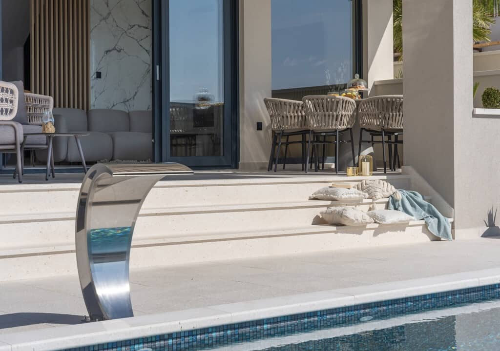 Moderne Villa in Split, Podstrana