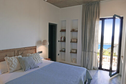 Weißes Haus mit Meerblick auf der Insel Vis