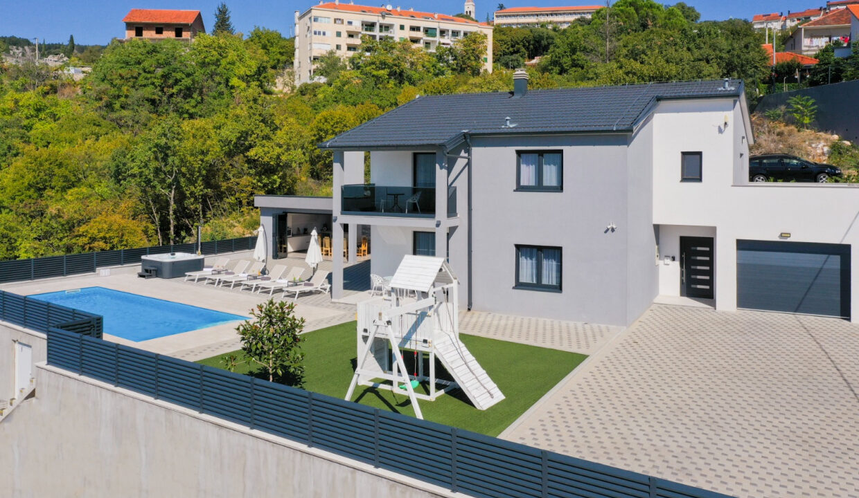 Großzügiges Einfamilienhaus - Stadt Imotski