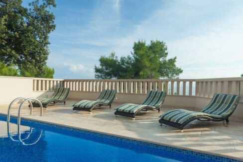 Villa am Meer auf der Insel Bra?