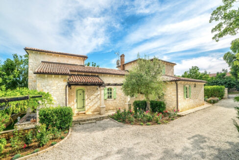 Faszinierendes Herrenhaus aus Stein in Visnjan, Istra