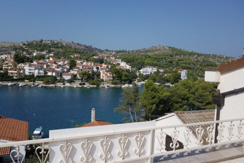 Haus mit Meerblick in Sibenik