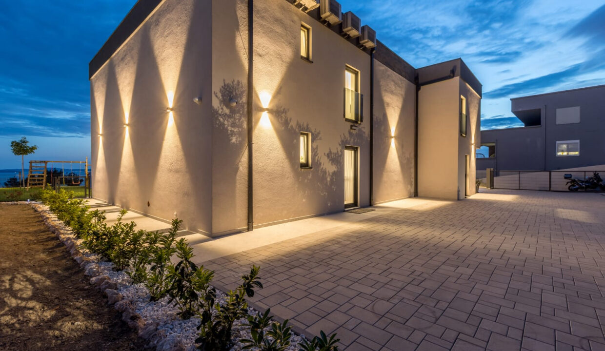 Neues Meerblick-Ferienhaus Podstrana