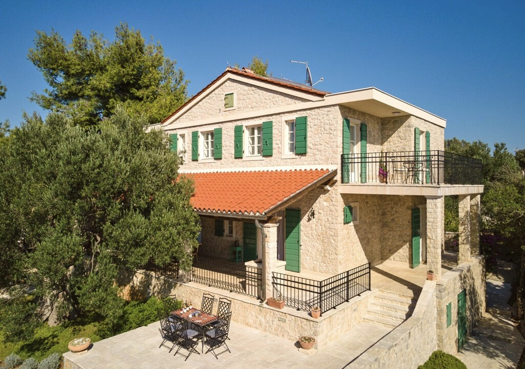 Exquisite Villa aus Stein - Die Insel Pag