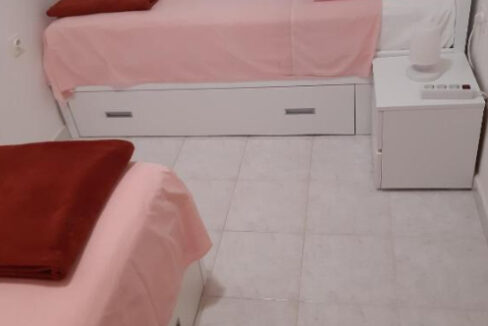 Haus am Meer in der Nähe von Šibenik