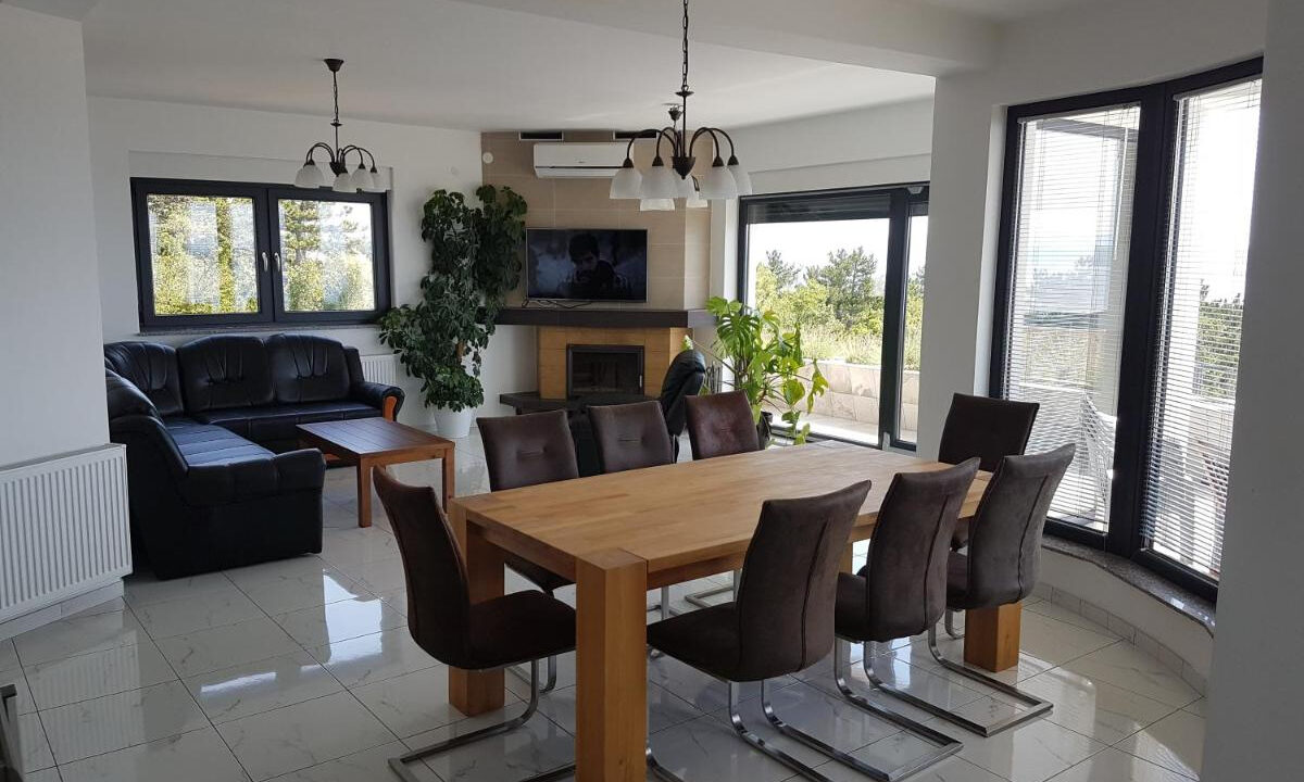 Grundstück mit Meerblick in Crikvenica