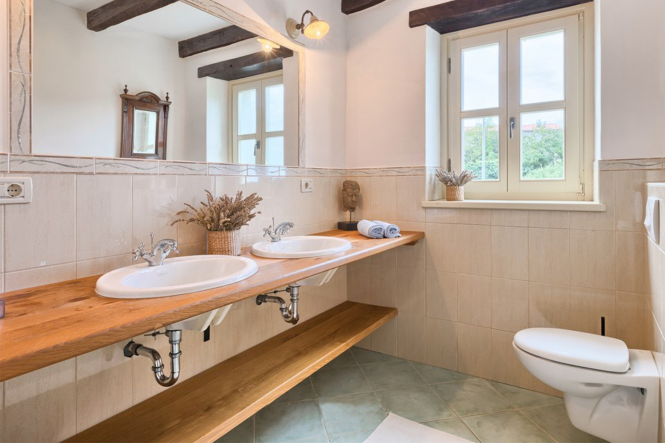 Steinhaus mit Meerblick in der Region Rovinj