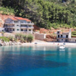 Traditionelles Haus am Meer auf der Insel Hvar