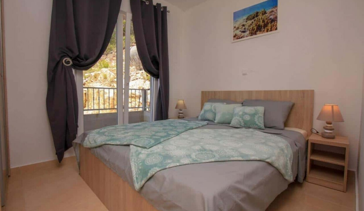 Traditionelles Haus am Meer auf der Insel Hvar