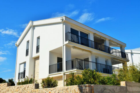 Grundstück am Meer Pakostane