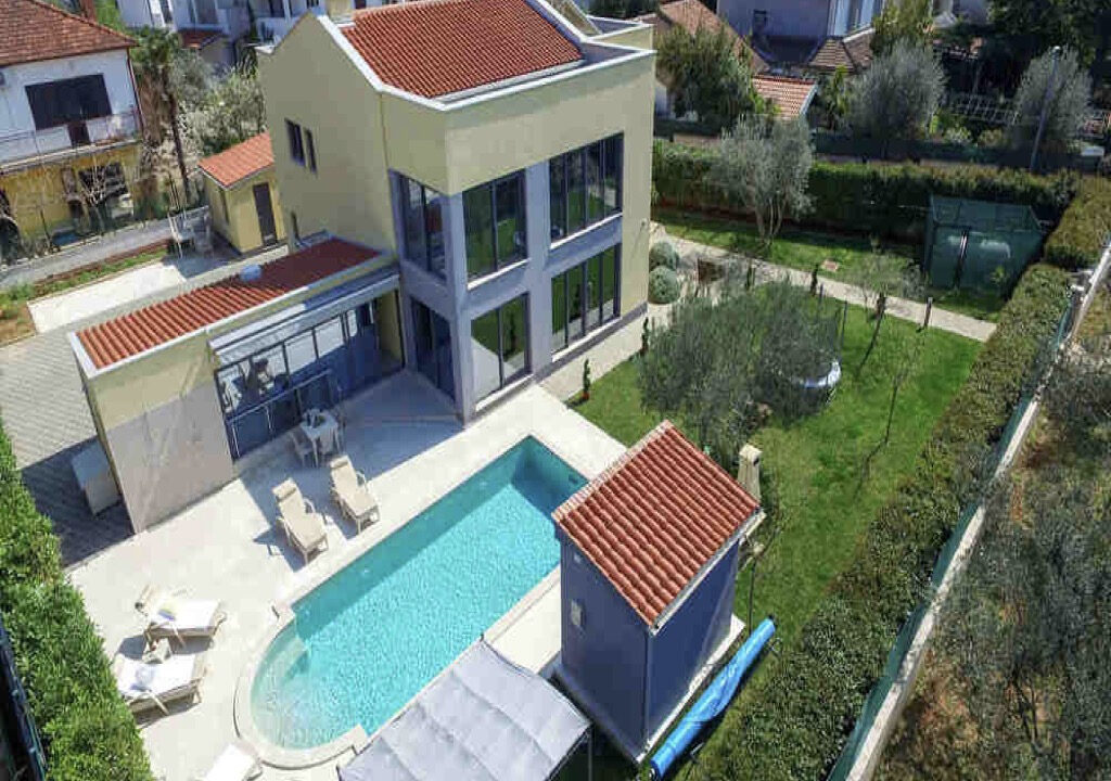 Haus am Meer in Pula