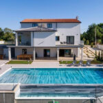 Elegantes modernes Haus -Tinjan, Istrien