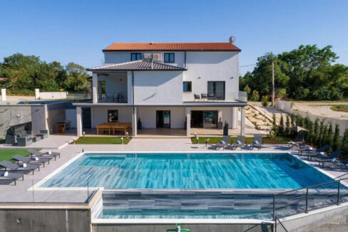 Elegantes modernes Haus -Tinjan, Istrien